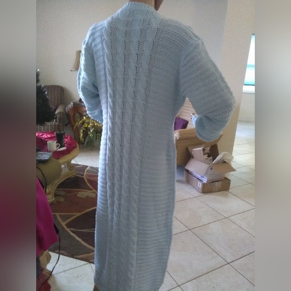 BNWOT SWEATER DRESS KNITTED BABY BLUE SOFT  BEAUTIFUL (LENGTH to ANKLE) MAXI - Picture 3 of 6